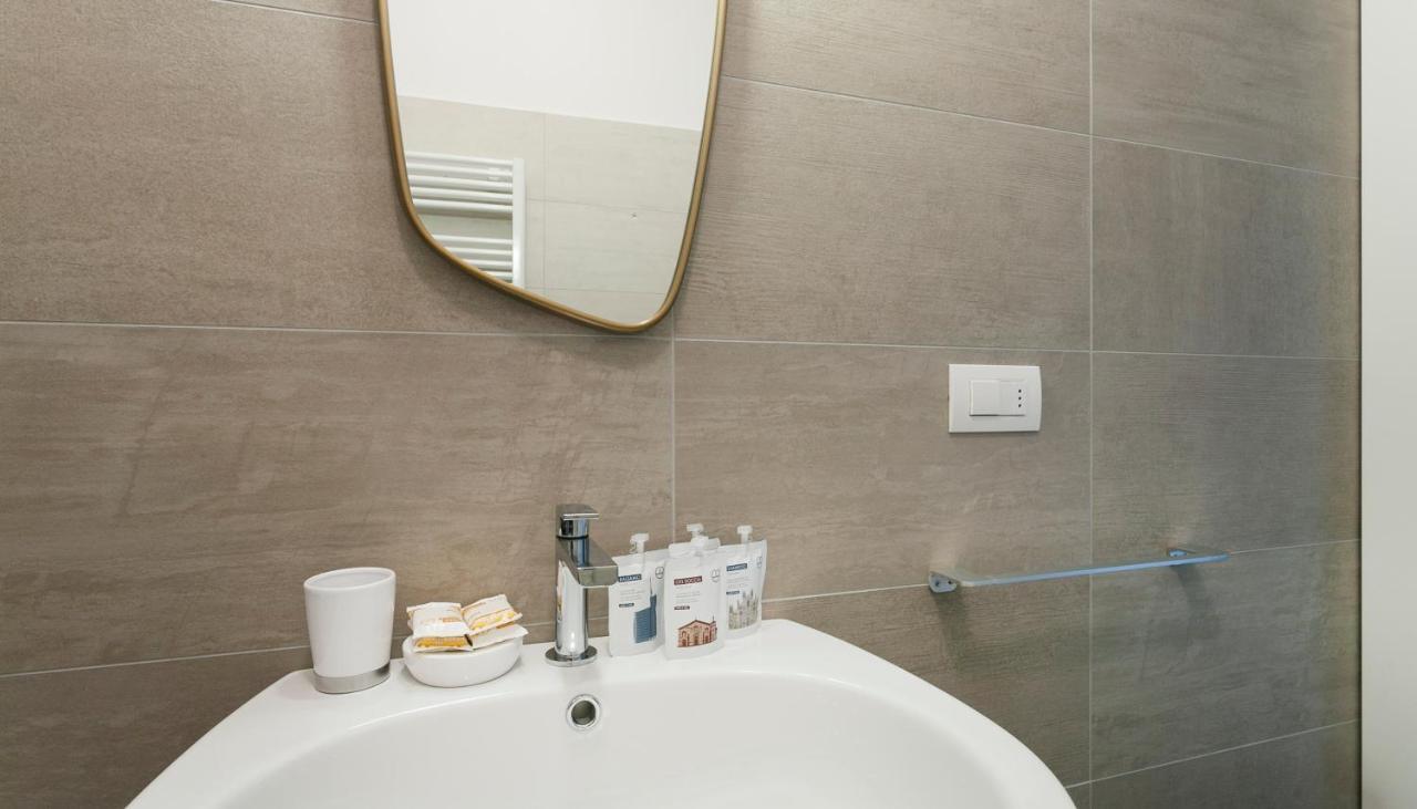 Italianway-Poma Apartment Milano Ngoại thất bức ảnh