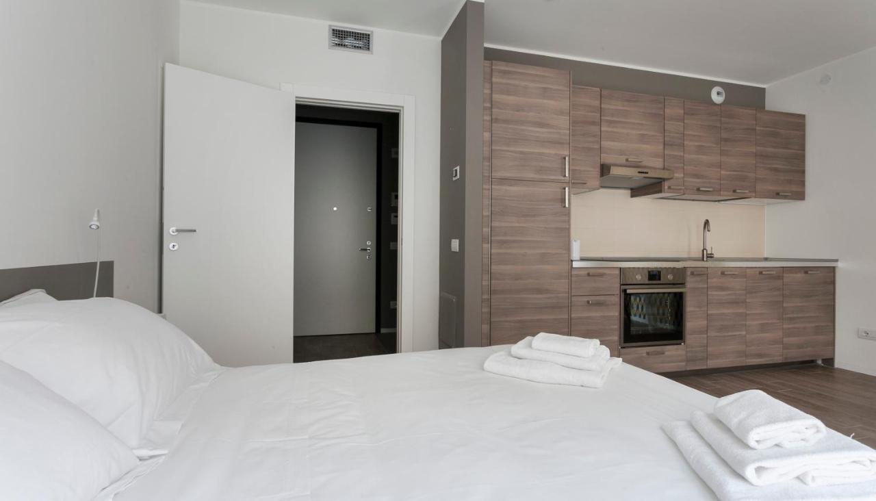 Italianway-Poma Apartment Milano Ngoại thất bức ảnh